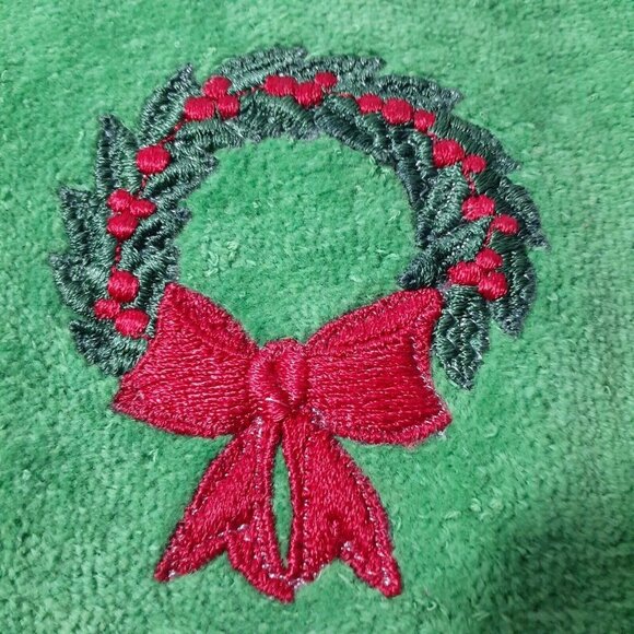 Vintage Christmas Fingertip Towels Fringe Edge Applique Embroidered Angel Wreath - Picture 4 of 6